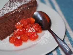 Sjokoladekake med rørte molter. Foto Arne Nohr